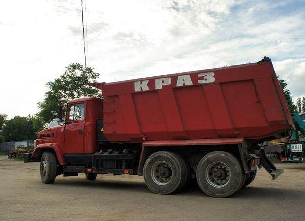 Panoramica della vettura KrAZ-65055