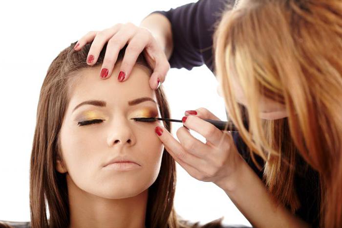 trucco per il matrimonio per la foto delle damigelle