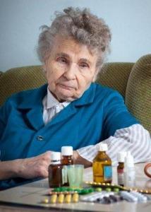 Incontinenza urinaria nelle donne anziane: trattamento e cause