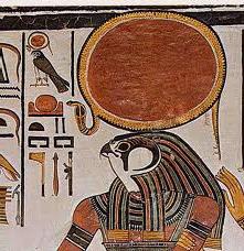 Il Dio del Sole nell'antico Egitto era chiamato Ra. Un po 'sulla sua ambiguità