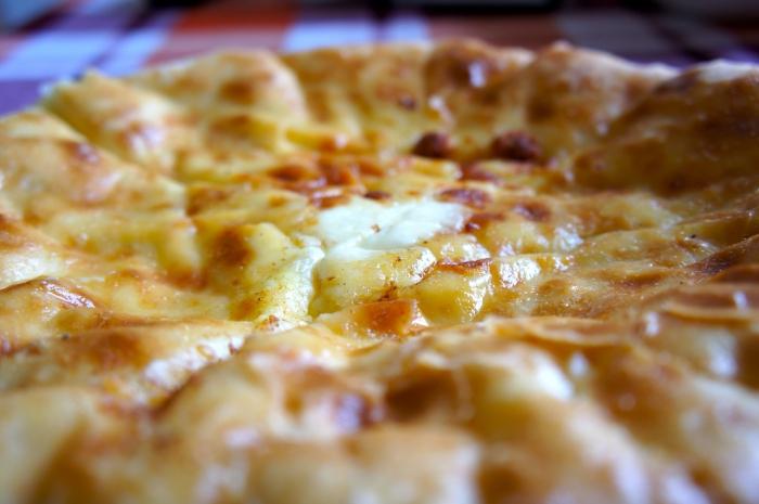 Come cucinare il khachapuri in stile Imeretian