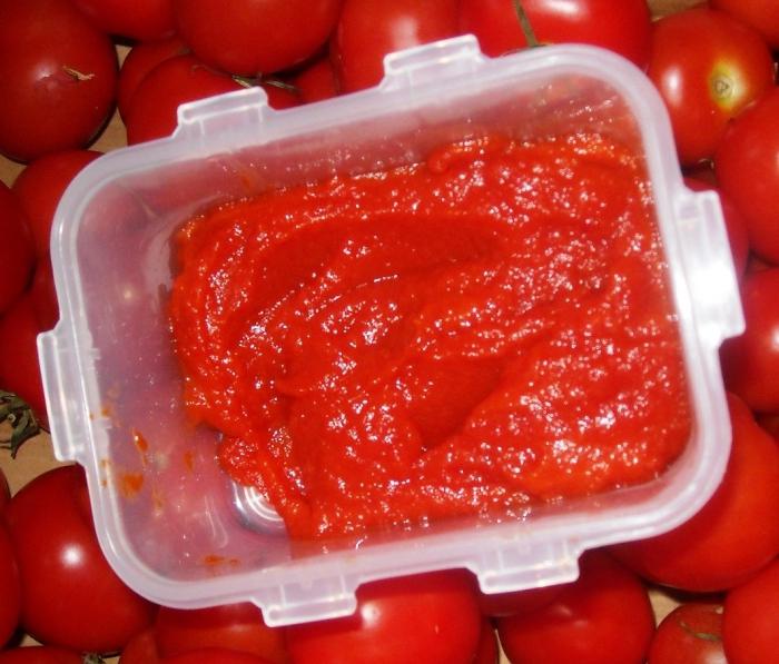 La ricetta per il concentrato di pomodoro per l'inverno