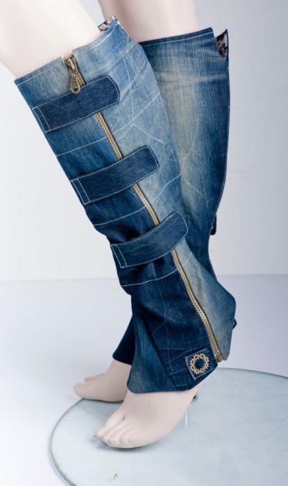 Un patchwork di vecchi jeans con le tue mani