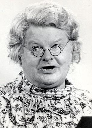 Benny Hill e il suo spettacolo. Biografia e creatività del comico inglese Benny Hill