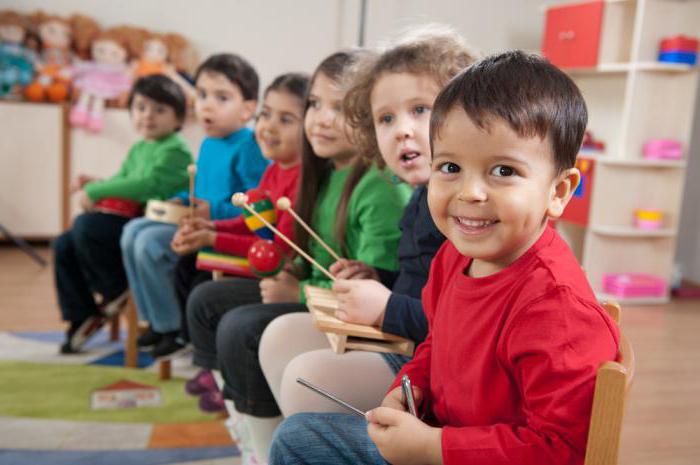 aumento di stipendio per insegnanti di scuola materna