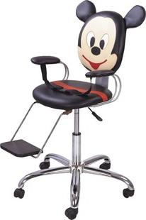 Una buona sedia da parrucchiere è parte del successo