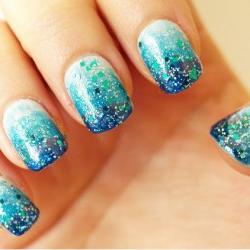 Manicure ombre - tendenza della moda del 2013