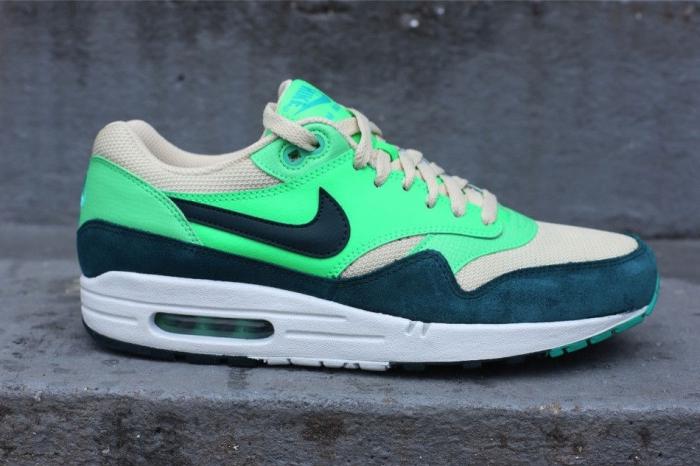 Sneakers nike air max per le donne.