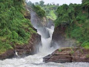 cascata sul fiume Nilo