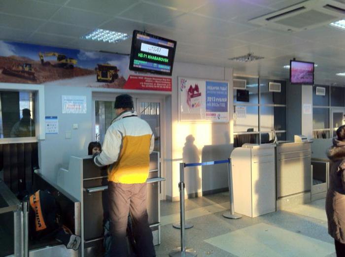 Aeroporto Yuzhno-Sakhalinsk in Estremo Oriente