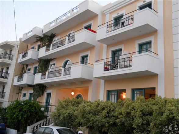 Antinoos Hotel 2 * (Greece, Heraklion): descrizione di camere, servizio, recensioni