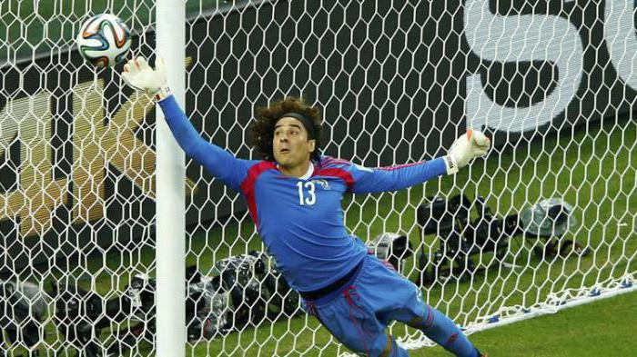 Portiere messicano Guillermo Ochoa