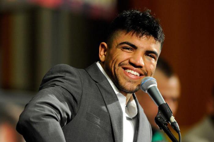 Victor Ortiz: il campione che è salito dal fondo